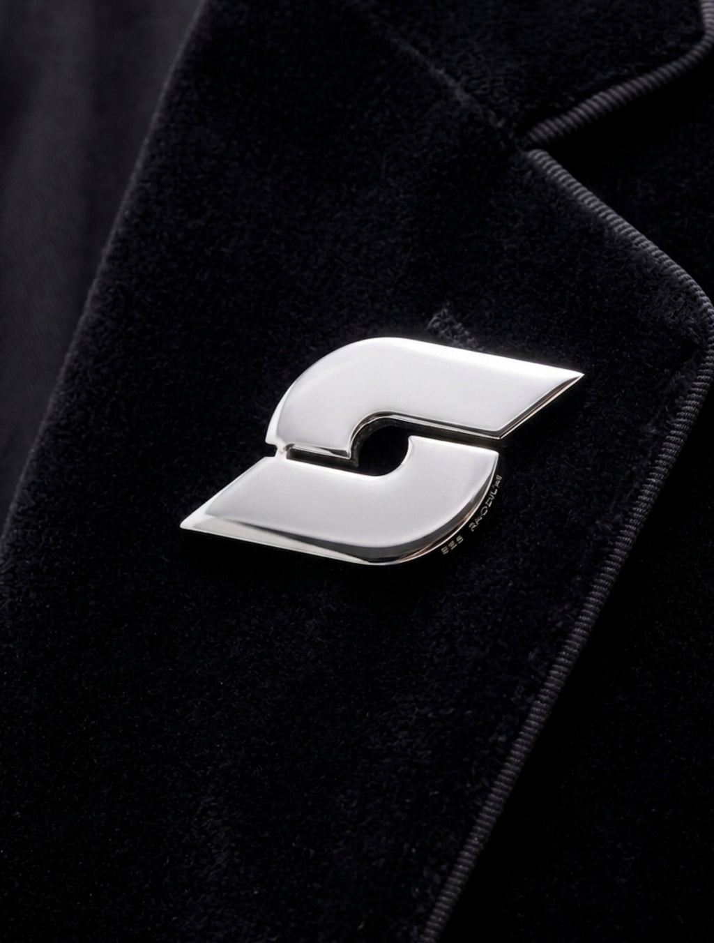 silberner Pin - Pflatsch